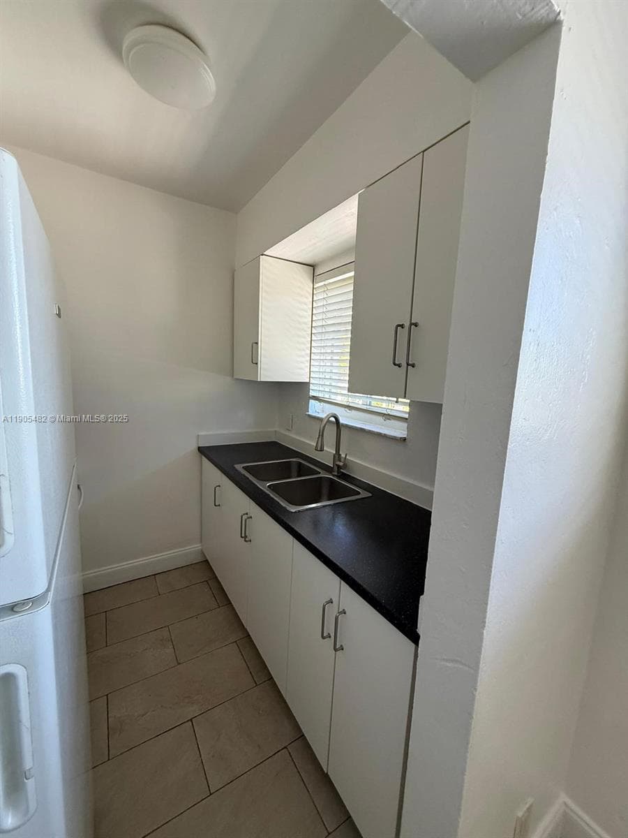 7155 Rue Notre Dame, Miami Beach FL 33141 — 42