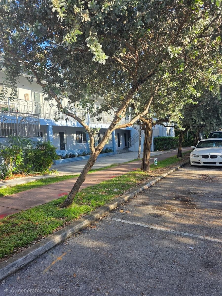 7155 Rue Notre Dame, Miami Beach FL 33141 — 10