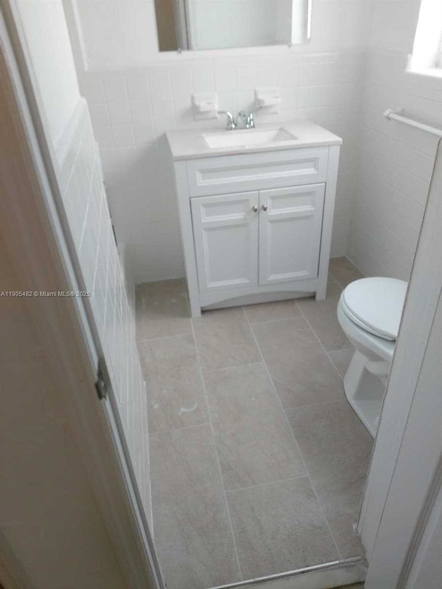 7155 Rue Notre Dame, Miami Beach FL 33141 — 14