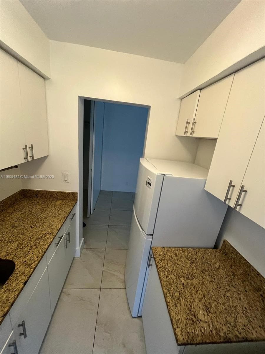 7155 Rue Notre Dame, Miami Beach FL 33141 — 31