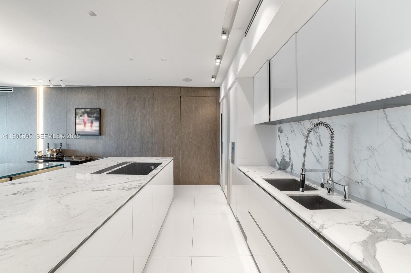 10201 Collins Ave # 807, Bal Harbour FL 33154 — 10