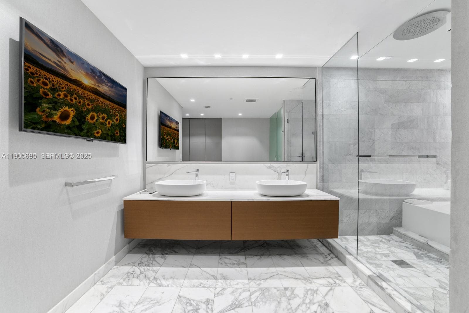 10201 Collins Ave # 807, Bal Harbour FL 33154 — 18