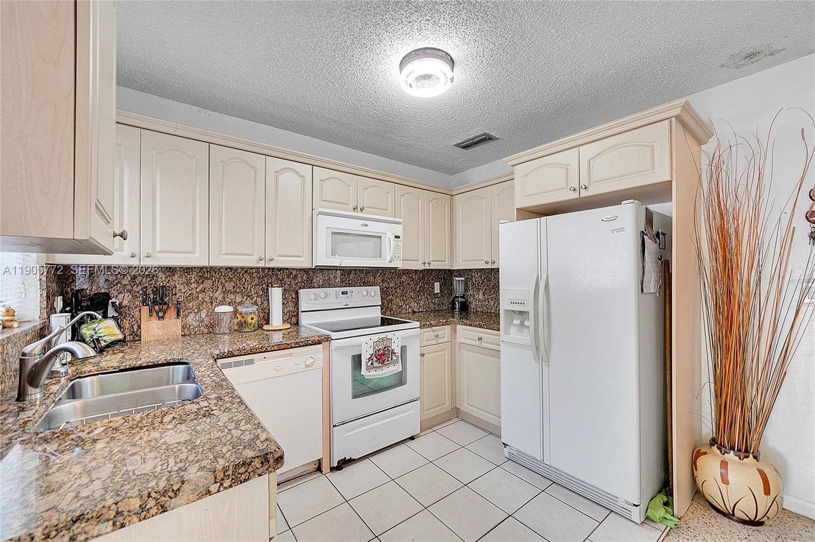 671 E 53rd St, Hialeah FL 33013 — 12