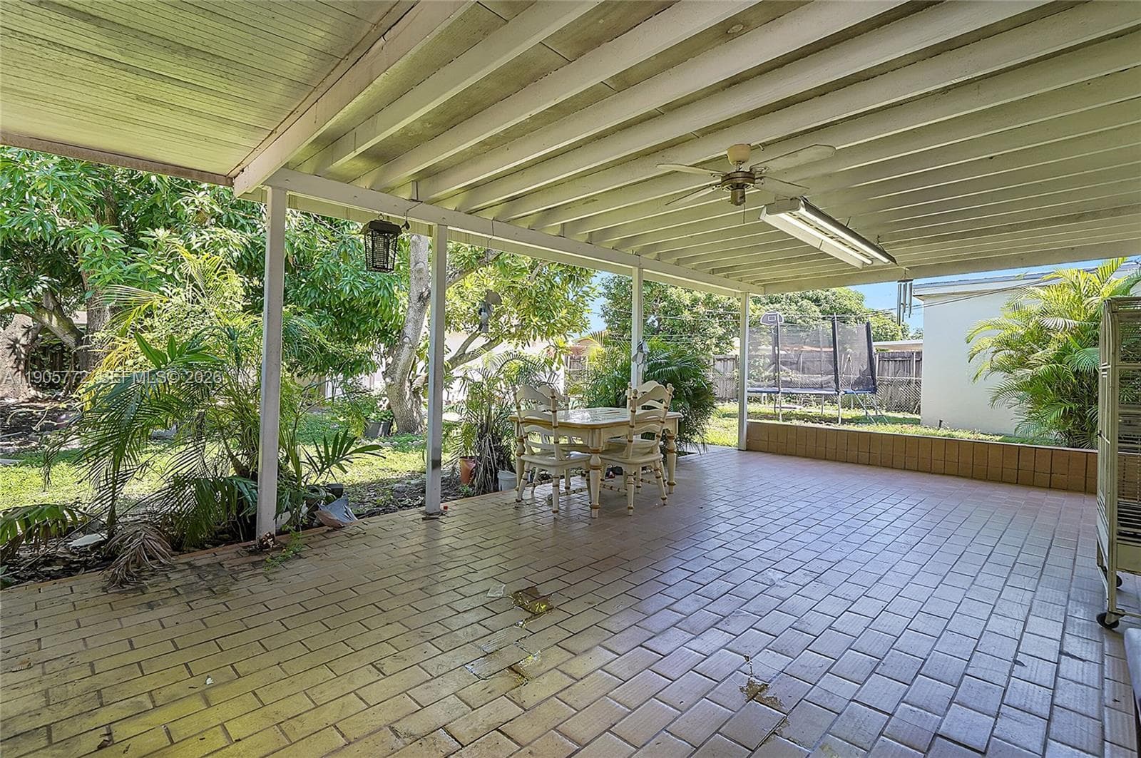 671 E 53rd St, Hialeah FL 33013 — 26