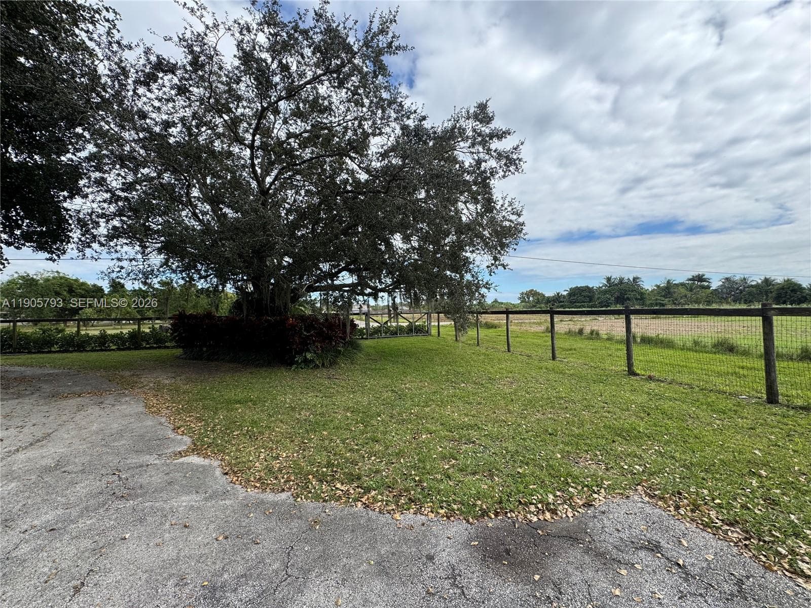 18750 SW 207th Ave, Miami FL 33187 — 6