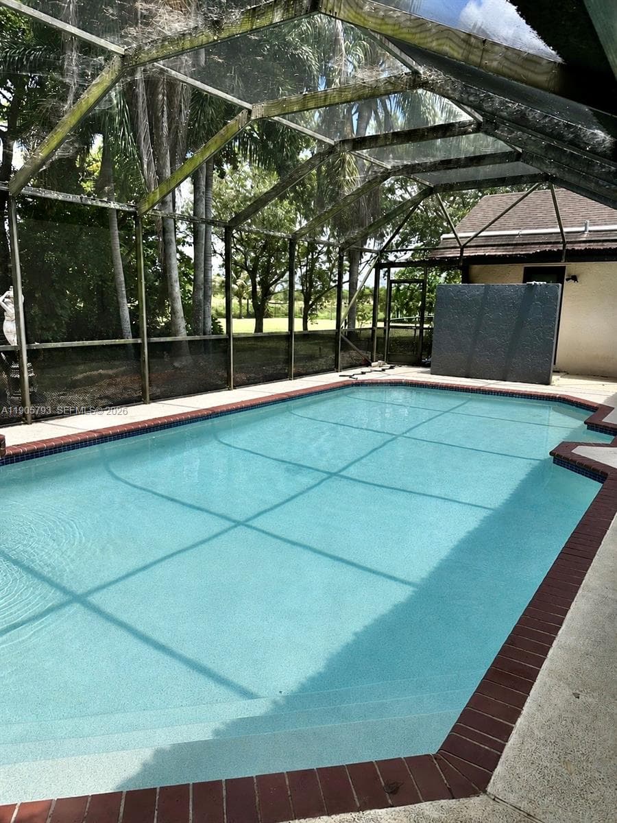 18750 SW 207th Ave, Miami FL 33187 — 7