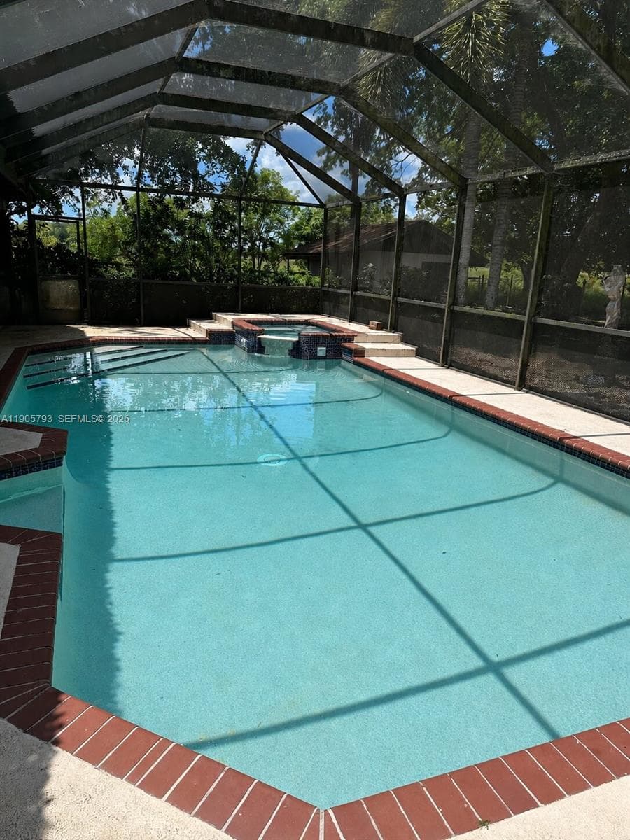 18750 SW 207th Ave, Miami FL 33187 — 8