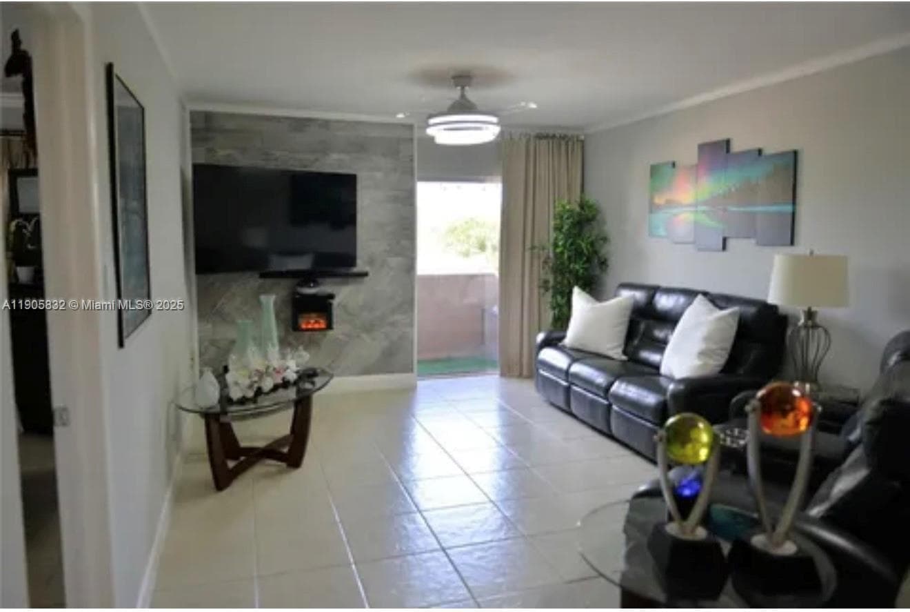 10900 SW 104th St # 314, Miami FL 33176 — 3