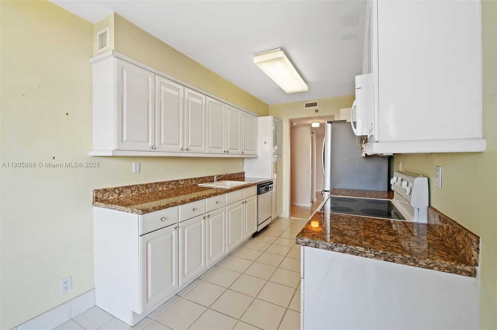 3598 Yacht Club Dr # 602, Aventura FL 33180 — 14