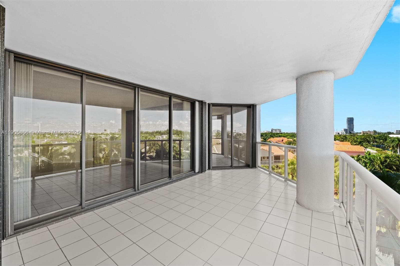 3598 Yacht Club Dr # 602, Aventura FL 33180 — 11