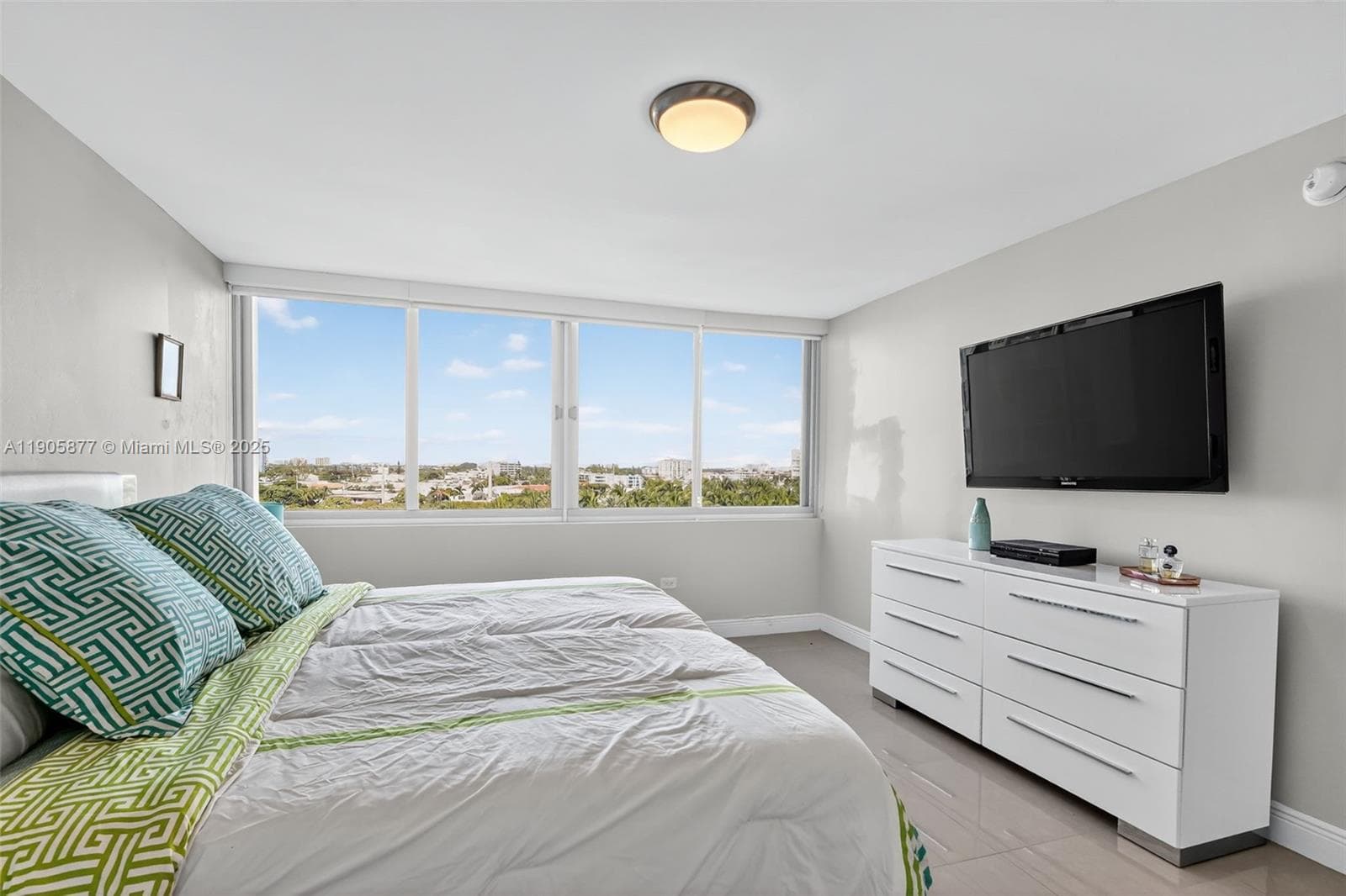 7135 Collins Ave # 705, Miami Beach FL 33141 — 23