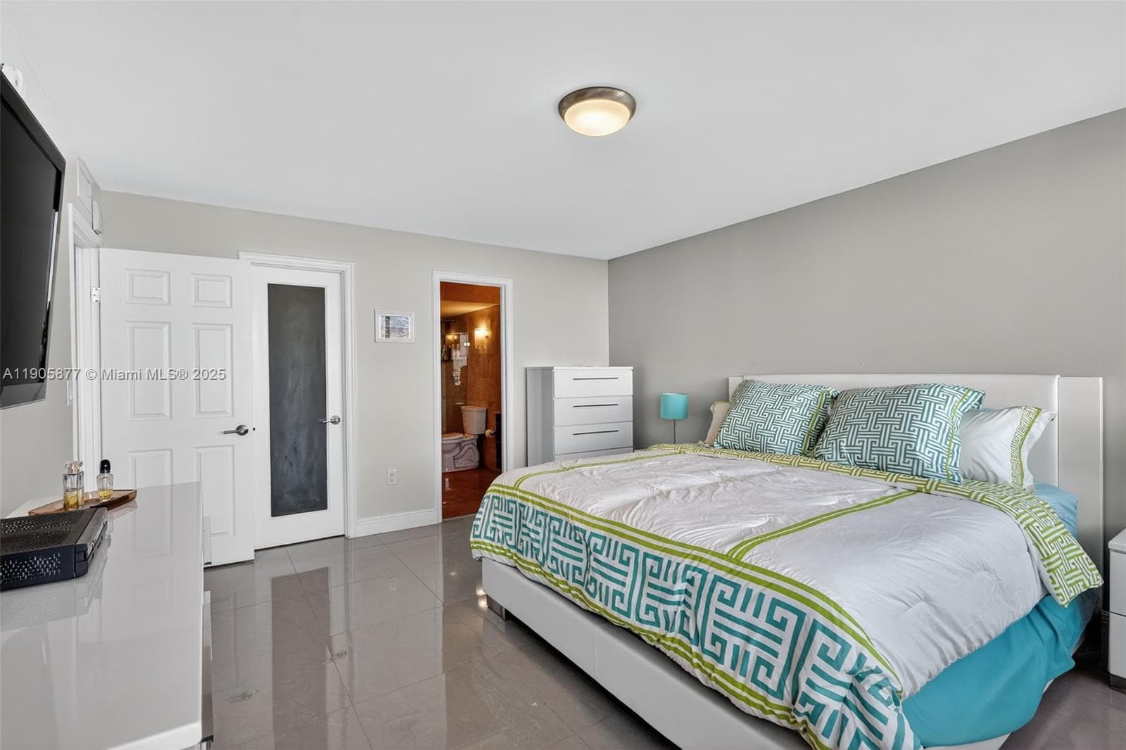 7135 Collins Ave # 705, Miami Beach FL 33141 — 26