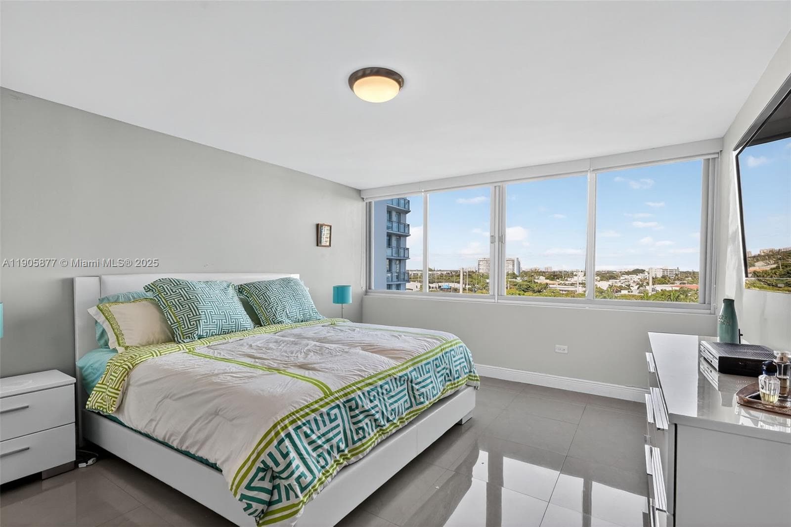 7135 Collins Ave # 705, Miami Beach FL 33141 — 22