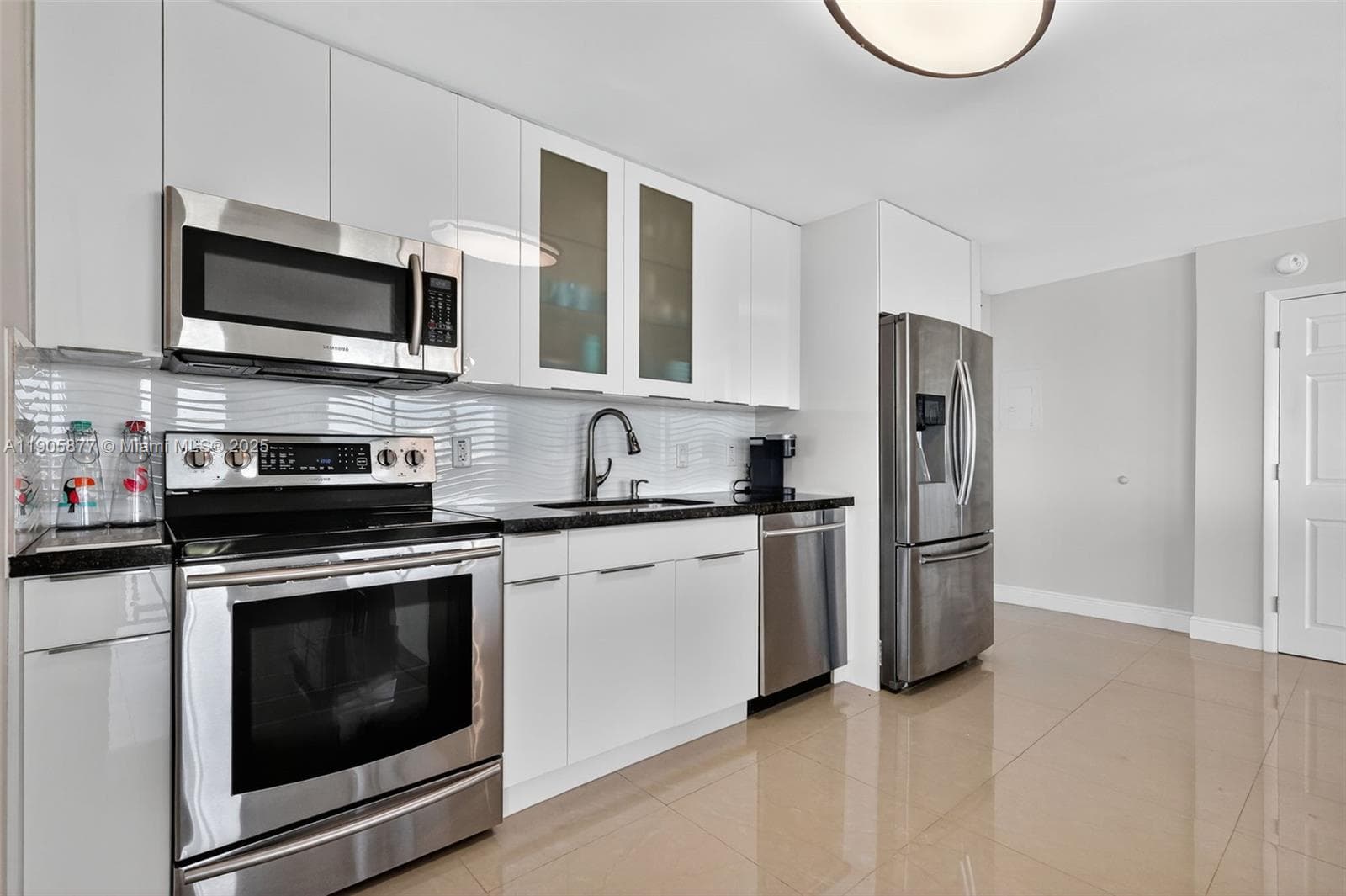 7135 Collins Ave # 705, Miami Beach FL 33141 — 9