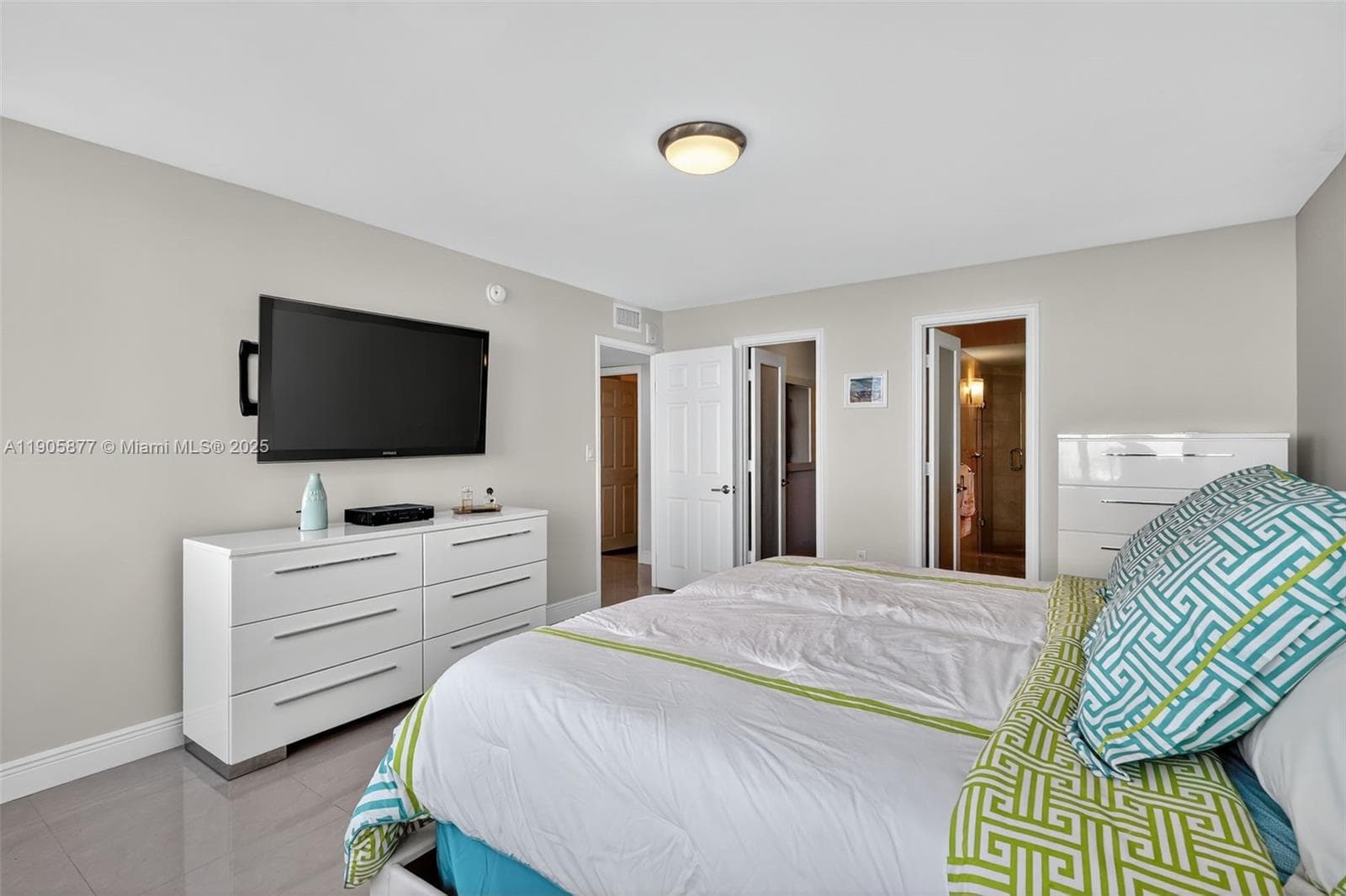 7135 Collins Ave # 705, Miami Beach FL 33141 — 24