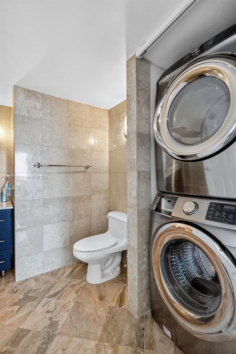 7135 Collins Ave # 705, Miami Beach FL 33141 — 34