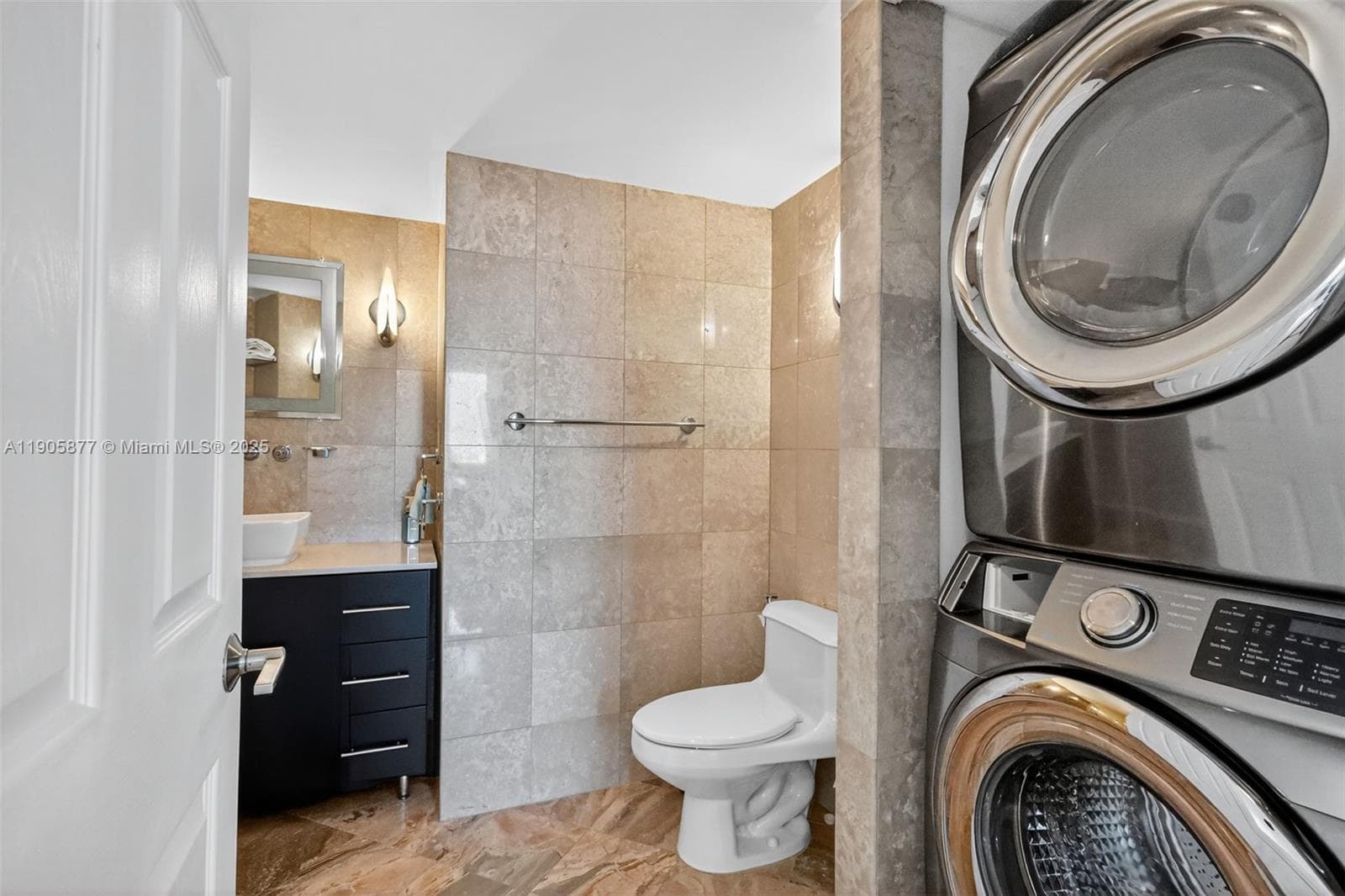 7135 Collins Ave # 705, Miami Beach FL 33141 — 33