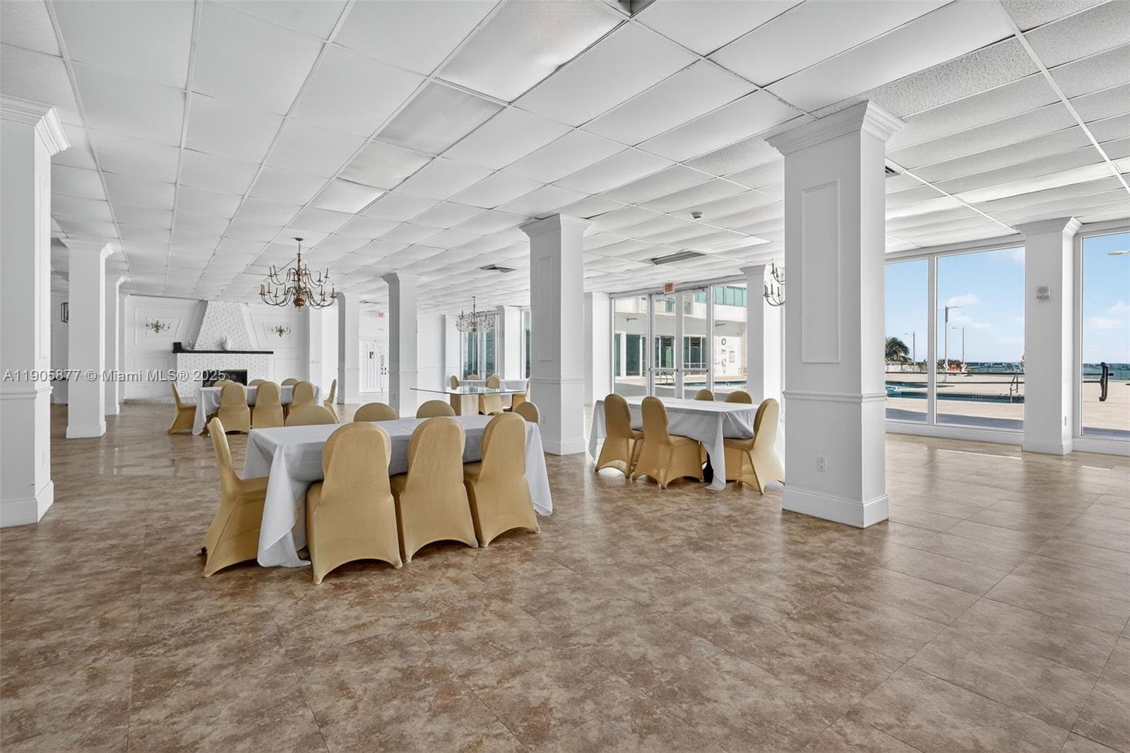 7135 Collins Ave # 705, Miami Beach FL 33141 — 54