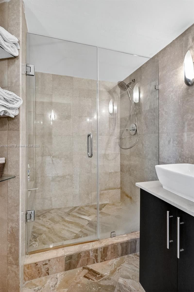 7135 Collins Ave # 705, Miami Beach FL 33141 — 37