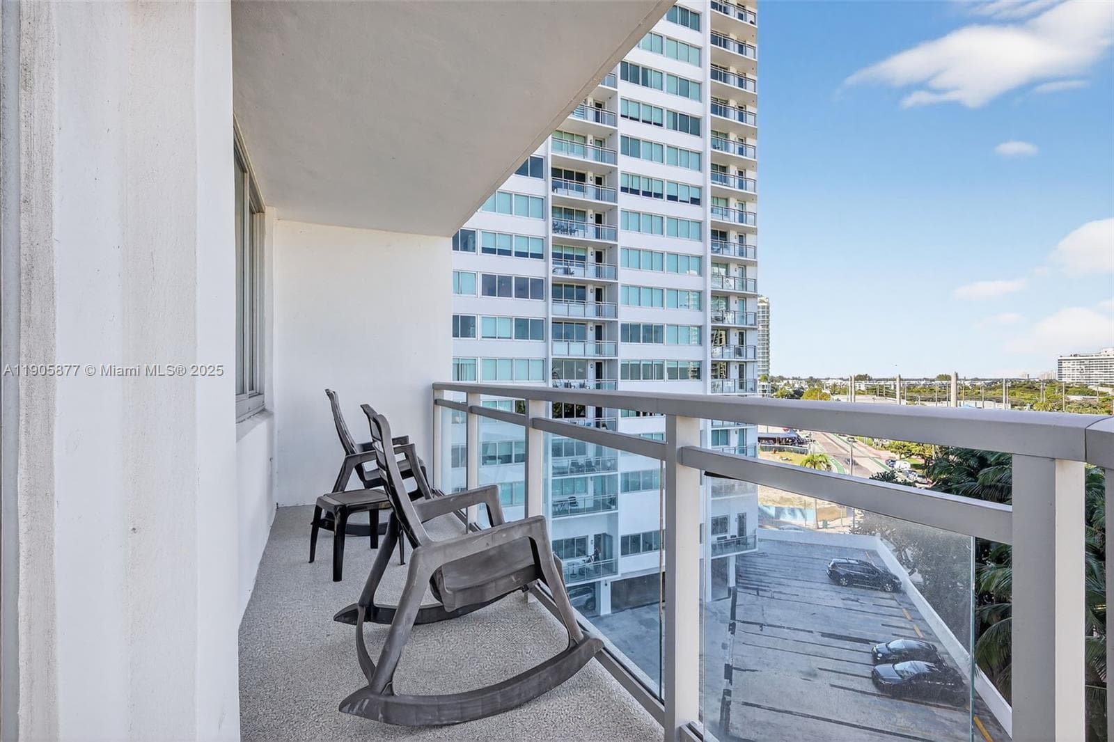 7135 Collins Ave # 705, Miami Beach FL 33141 — 40