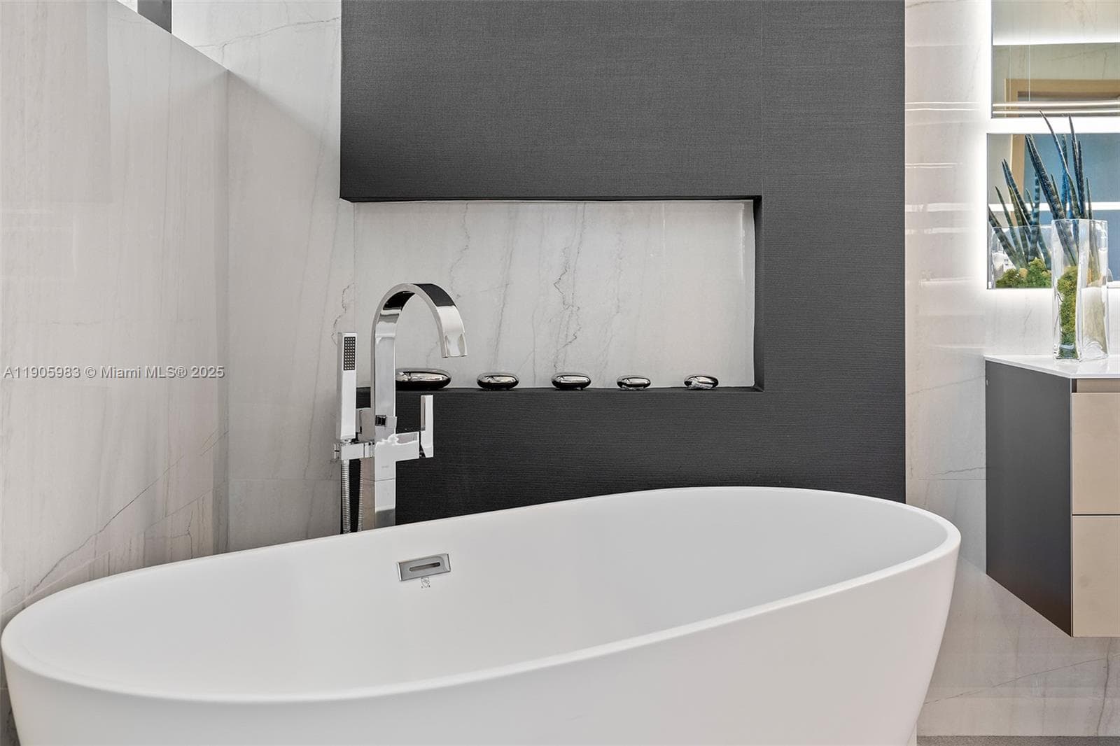 Nautilus Extension 3rd, Miami Beach, FL — 77