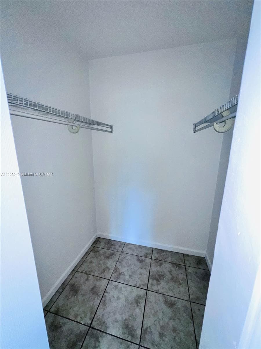12290 NE 11th Ct # 305, North Miami FL 33161 — 16