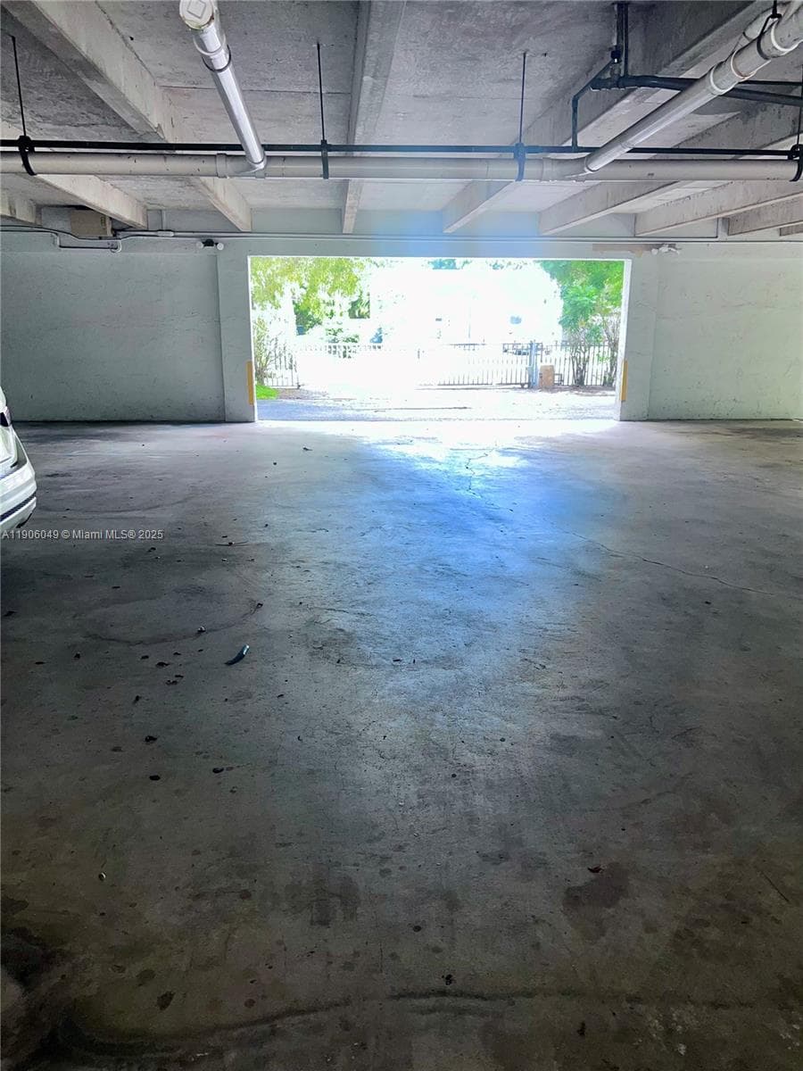 12290 NE 11th Ct # 305, North Miami FL 33161 — 21