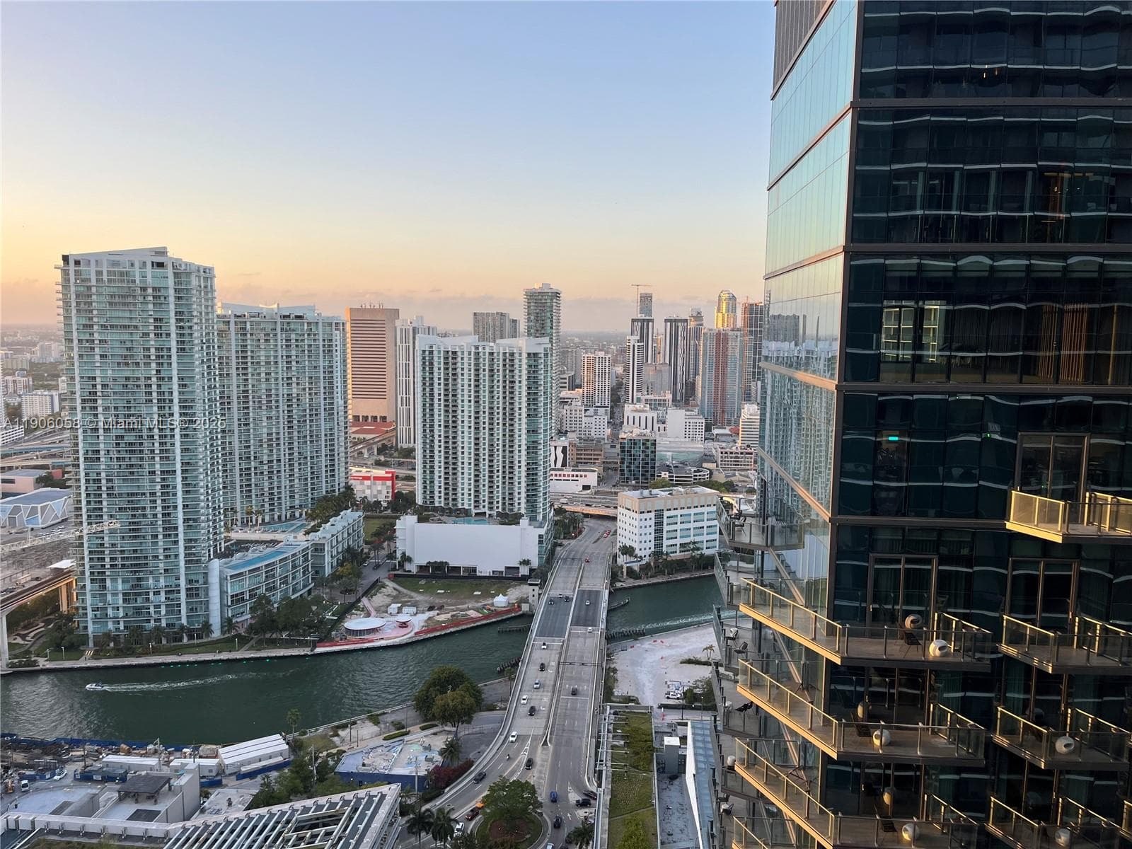 801 S Miami Ave # 4309, Miami FL 33130 — 17