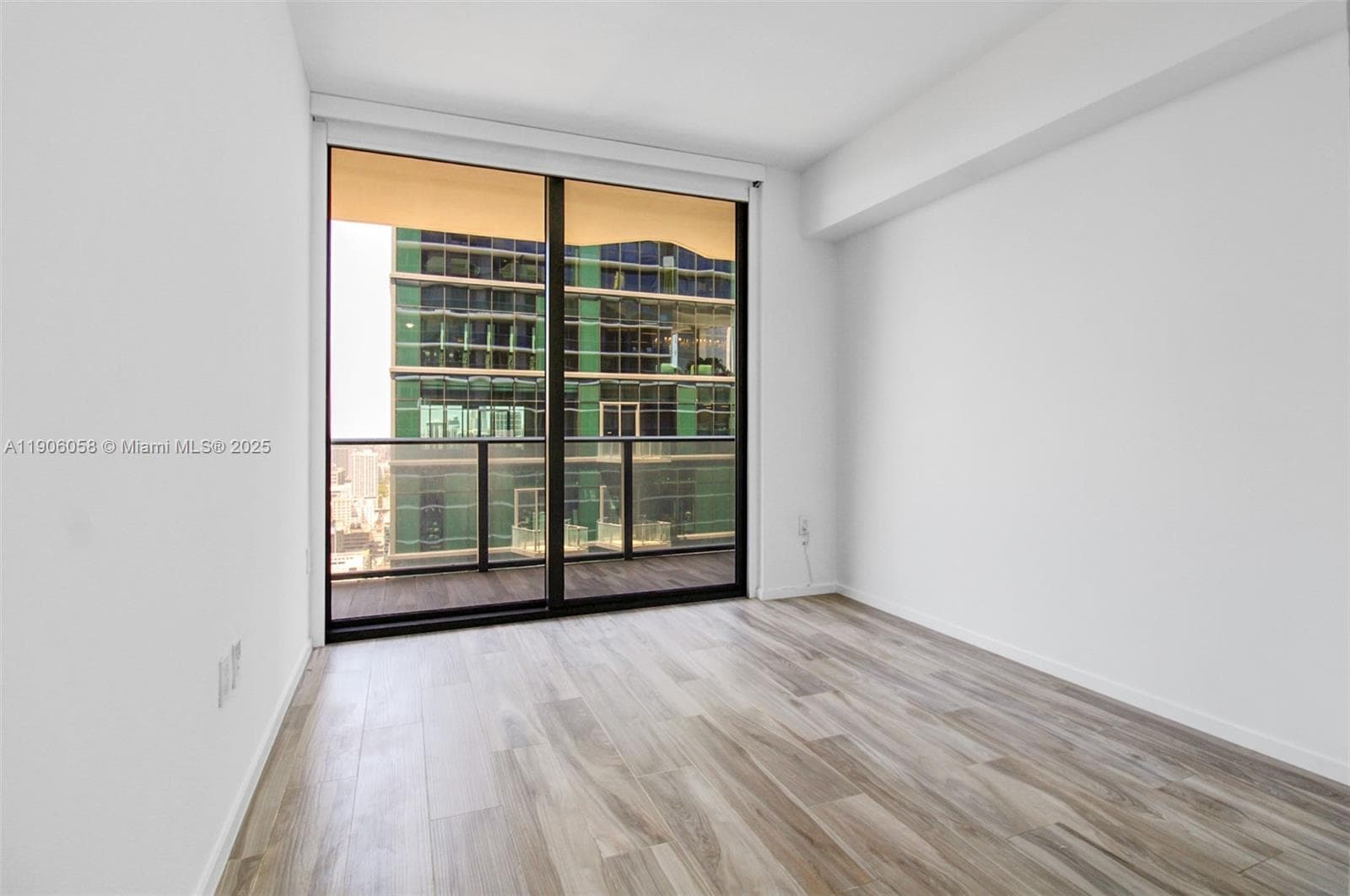 801 S Miami Ave # 4309, Miami FL 33130 — 22