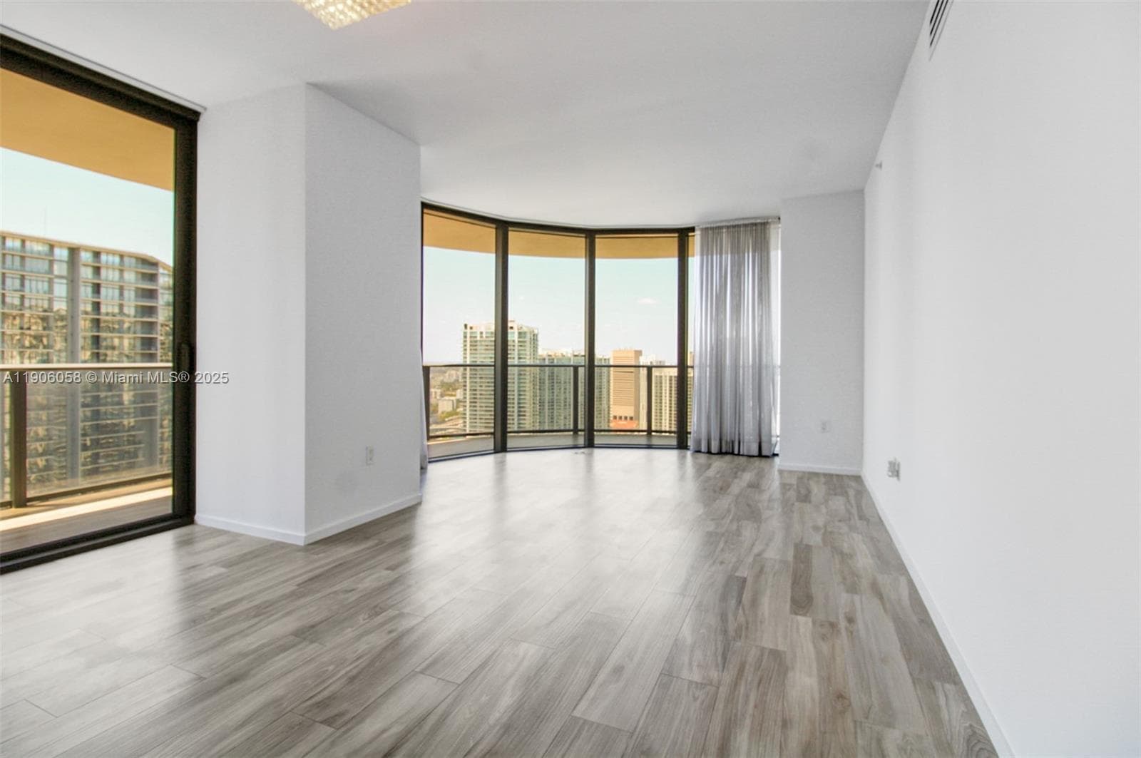 801 S Miami Ave # 4309, Miami FL 33130 — 7