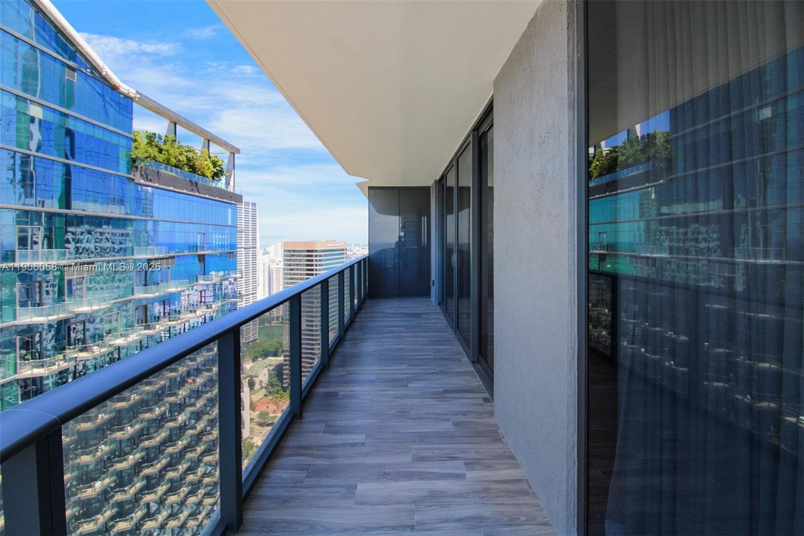 801 S Miami Ave # 4309, Miami FL 33130 — 25