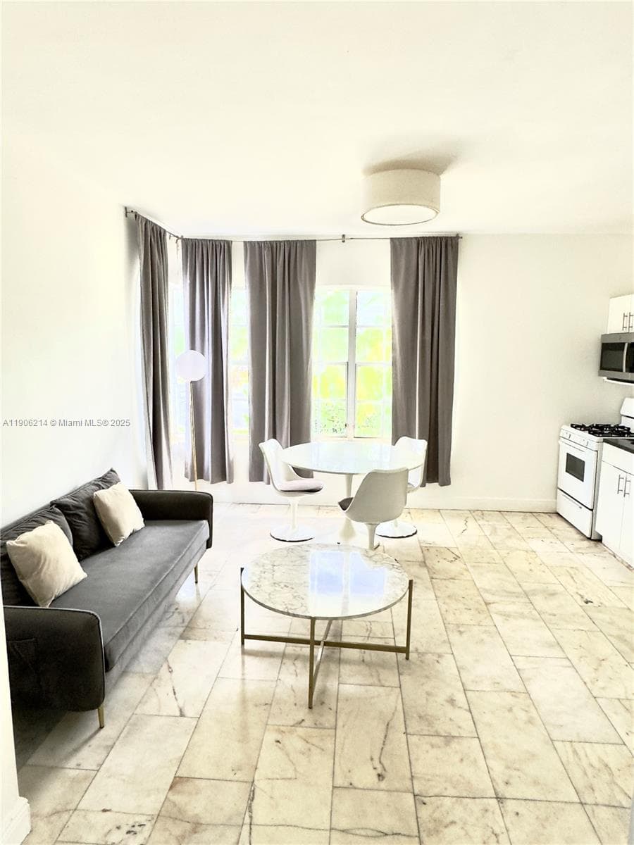 1526 Pennsylvania Ave # 2, Miami Beach FL 33139 — 3