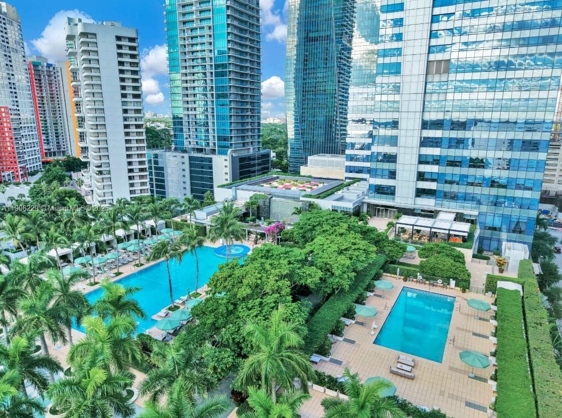 1435 Brickell Ave # 3401, Miami FL 33131 — 52