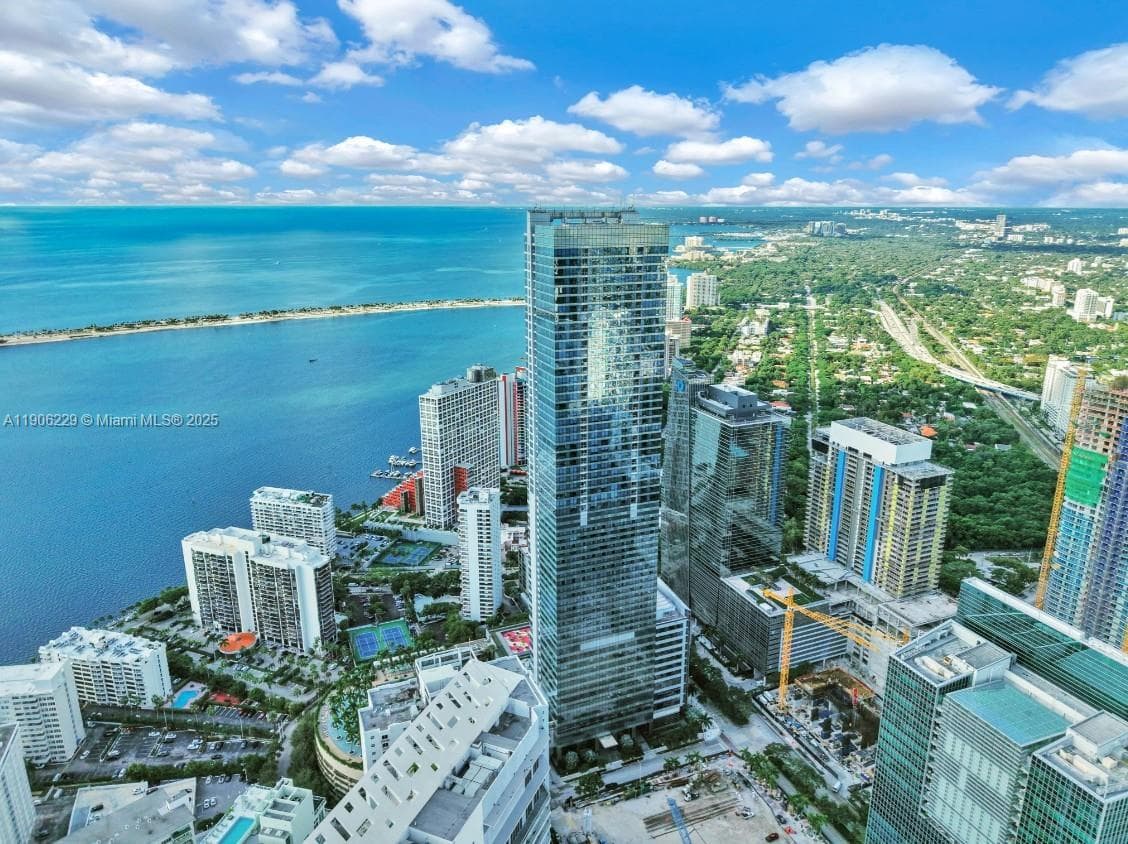 1435 Brickell Ave # 3401, Miami FL 33131 — 47
