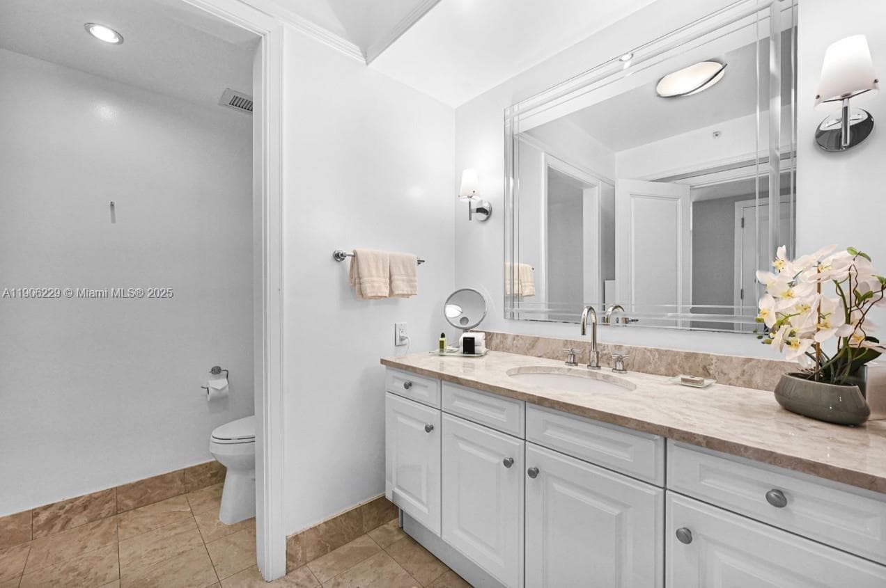 1435 Brickell Ave # 3401, Miami FL 33131 — 16