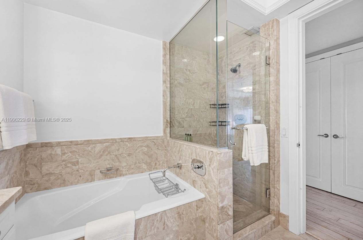 1435 Brickell Ave # 3401, Miami FL 33131 — 15