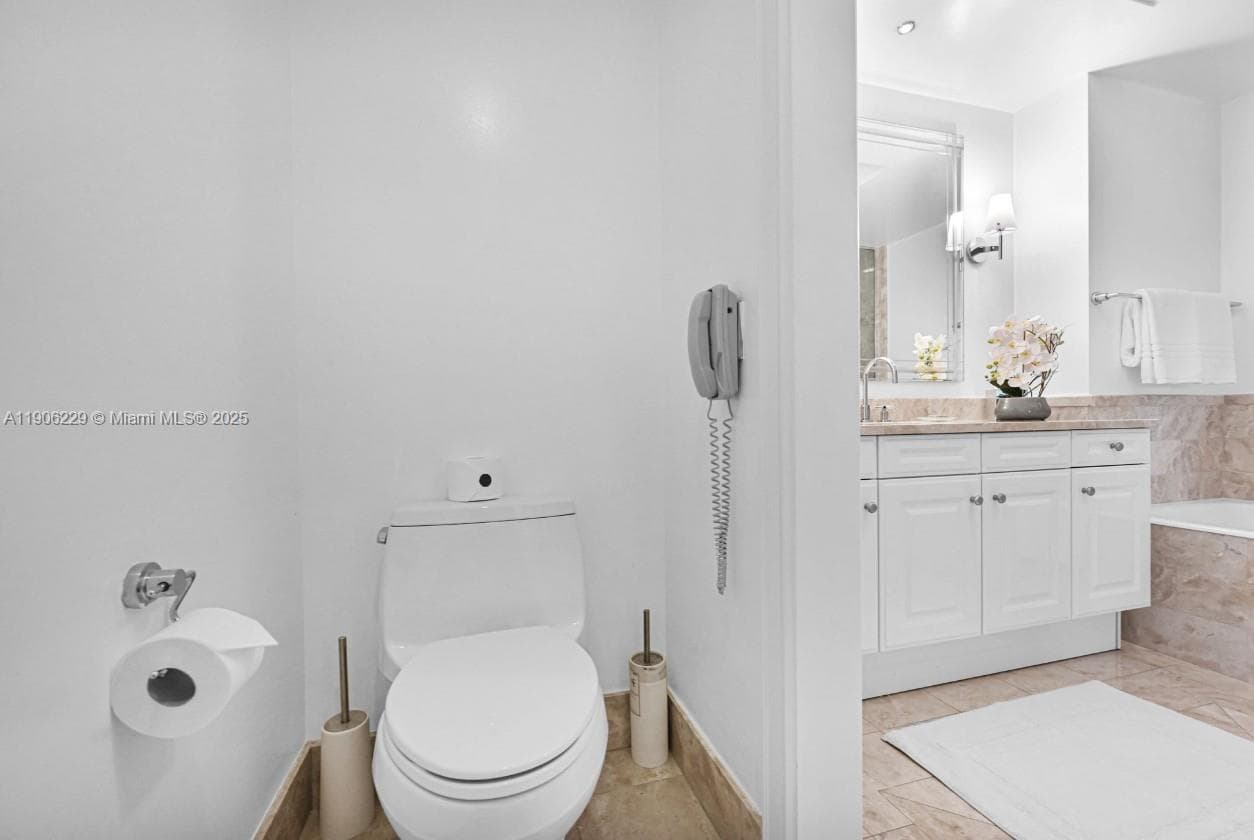 1435 Brickell Ave # 3401, Miami FL 33131 — 19