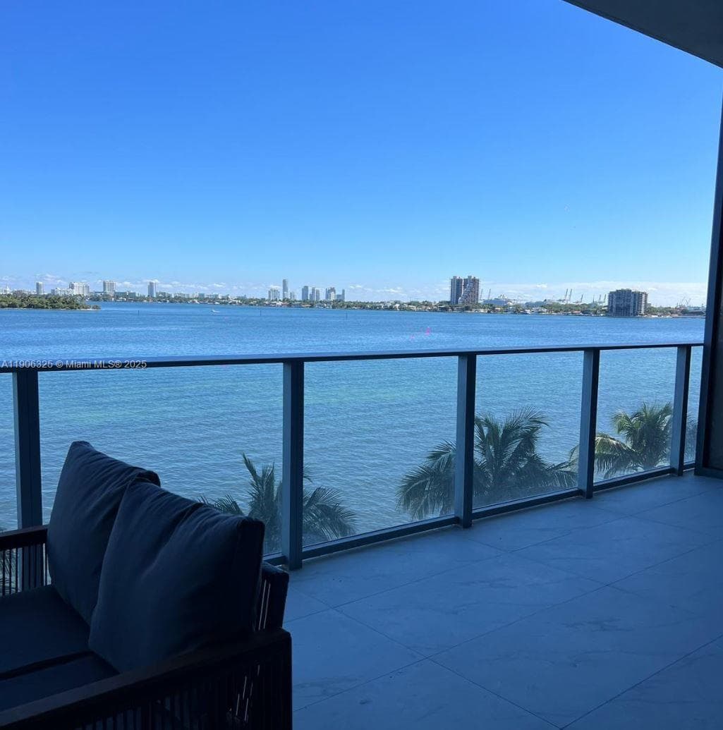 700 NE 24 # 203, Miami FL 33137 — 8