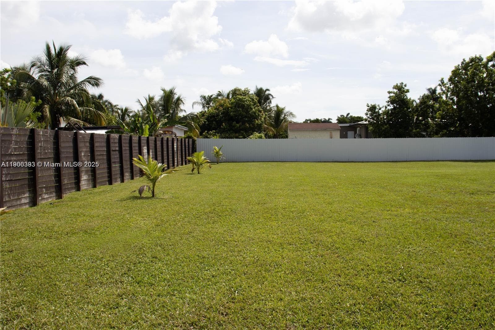 295 NE 150th St, Miami FL 33161 — 10
