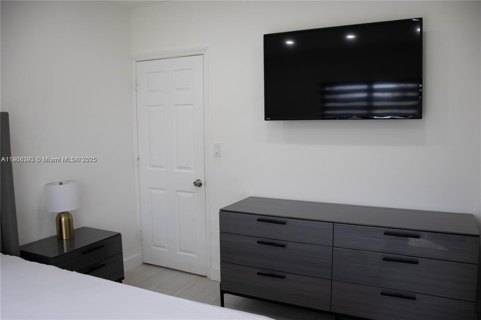 295 NE 150th St, Miami FL 33161 — 21