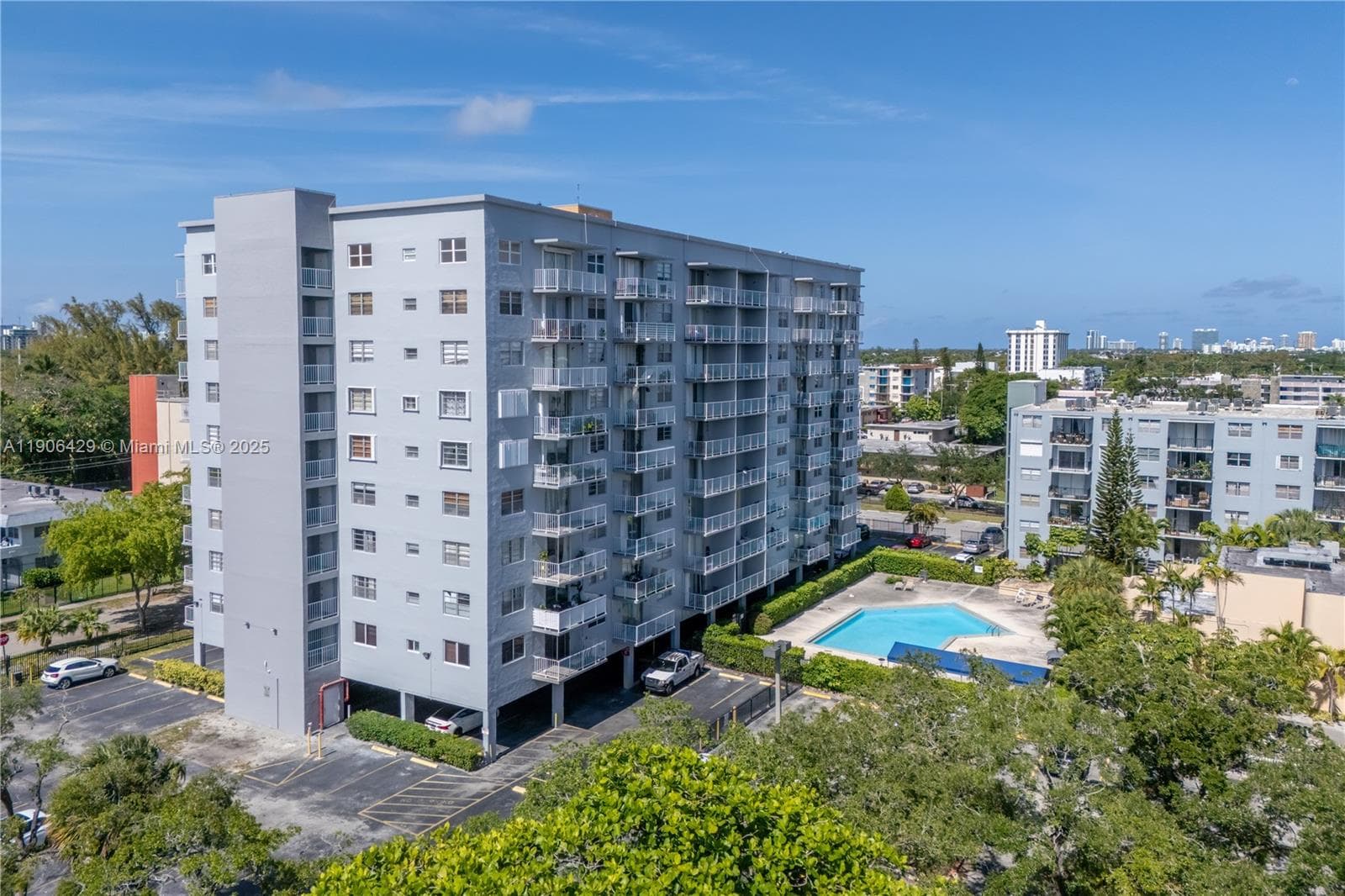 1470 NE 125th Ter, North Miami FL 33161 — 1