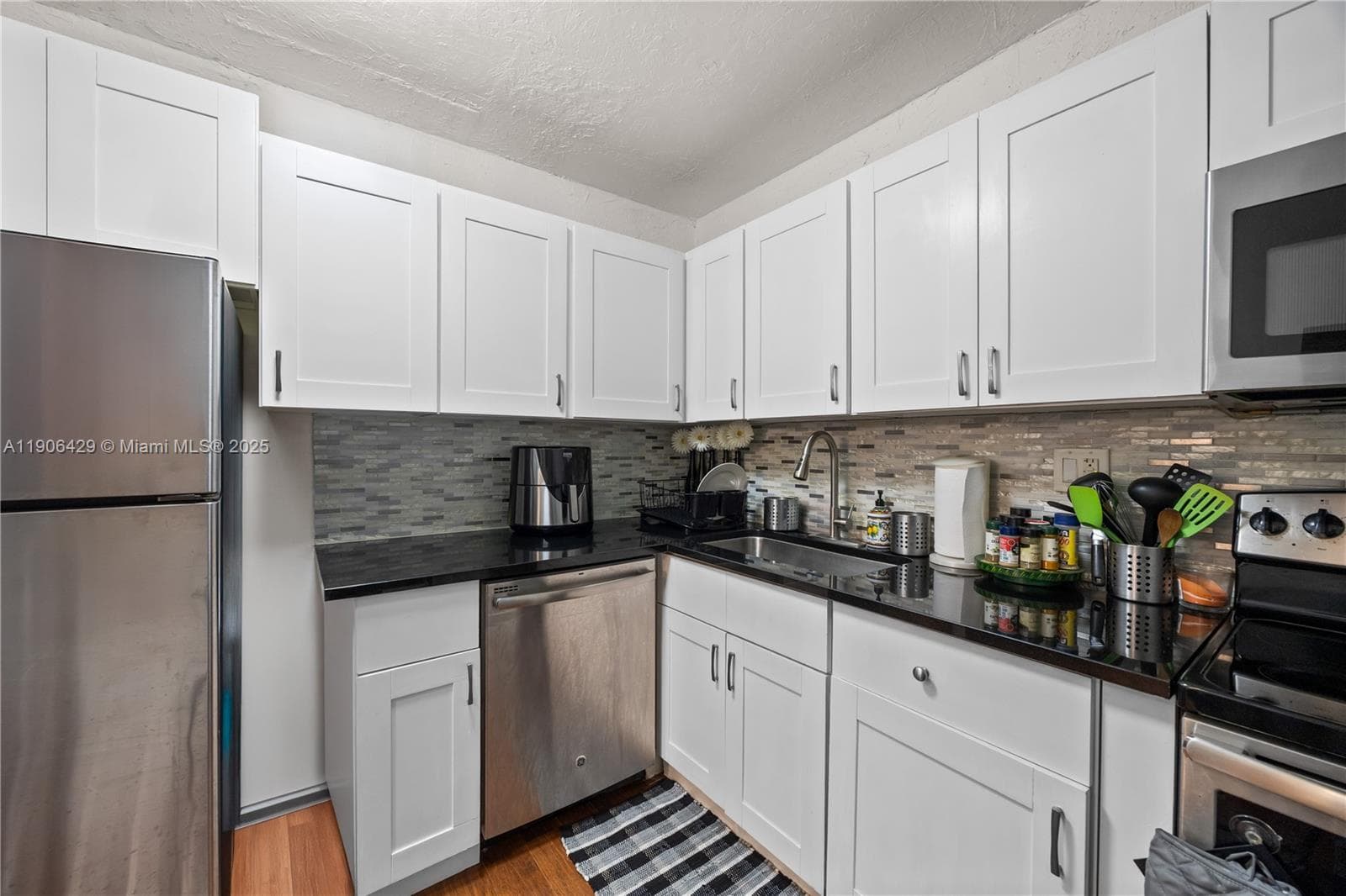 1470 NE 125th Ter, North Miami FL 33161 — 15