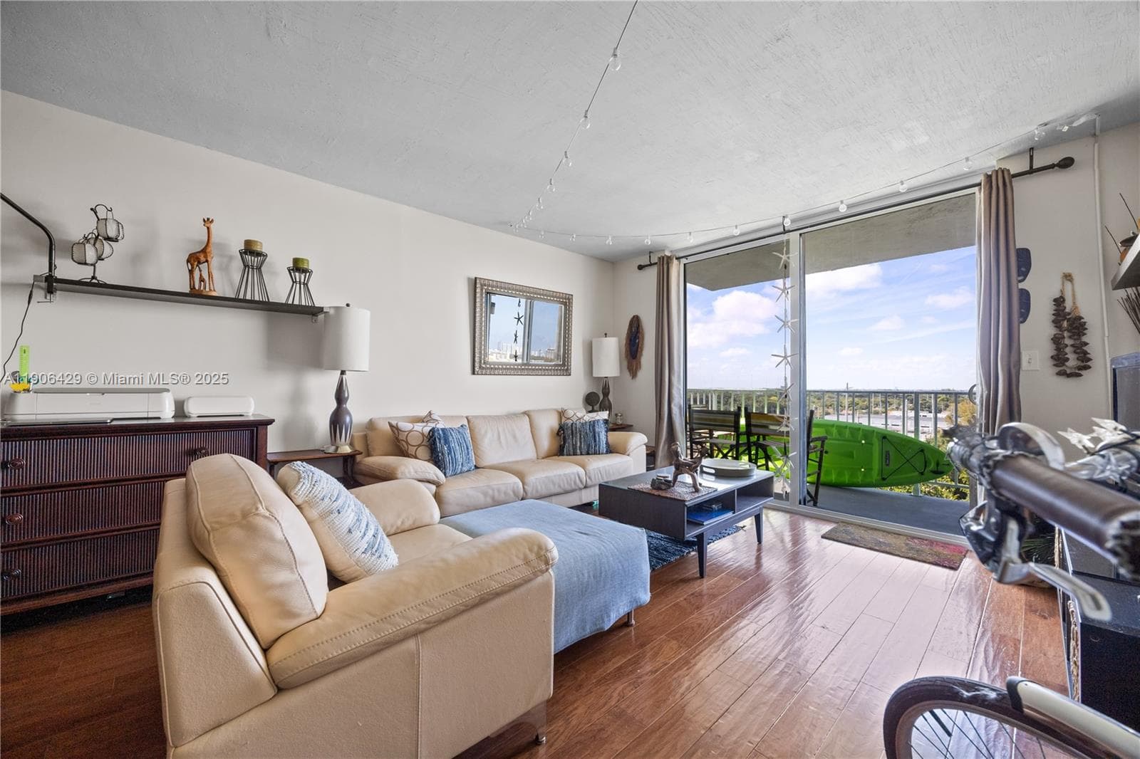1470 NE 125th Ter, North Miami FL 33161 — 11