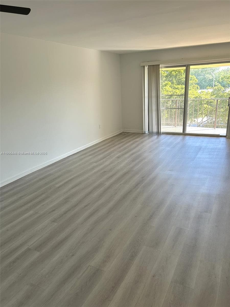11905 NE 2nd Ave # C402, North Miami FL 33161 — 6