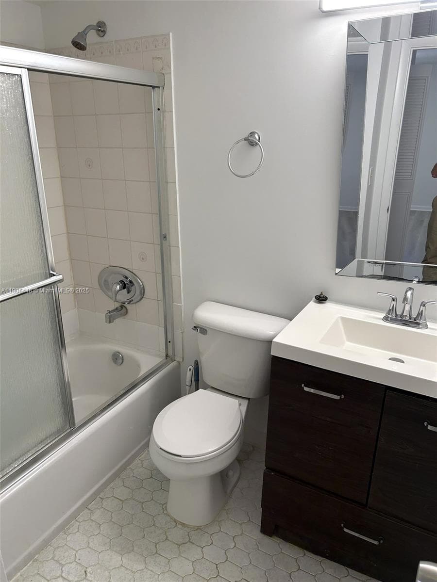 11905 NE 2nd Ave # C402, North Miami FL 33161 — 13