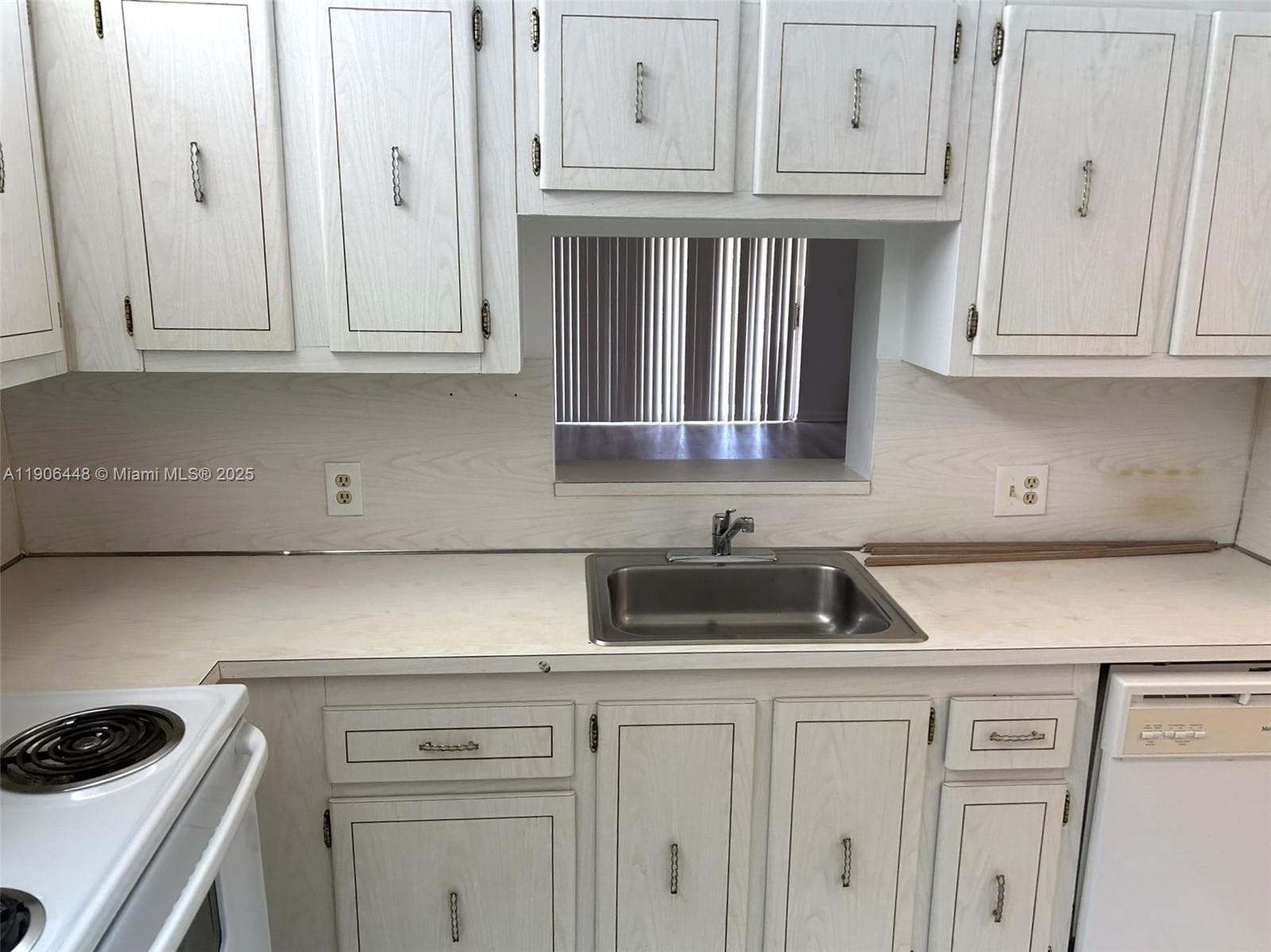 11905 NE 2nd Ave # C402, North Miami FL 33161 — 10