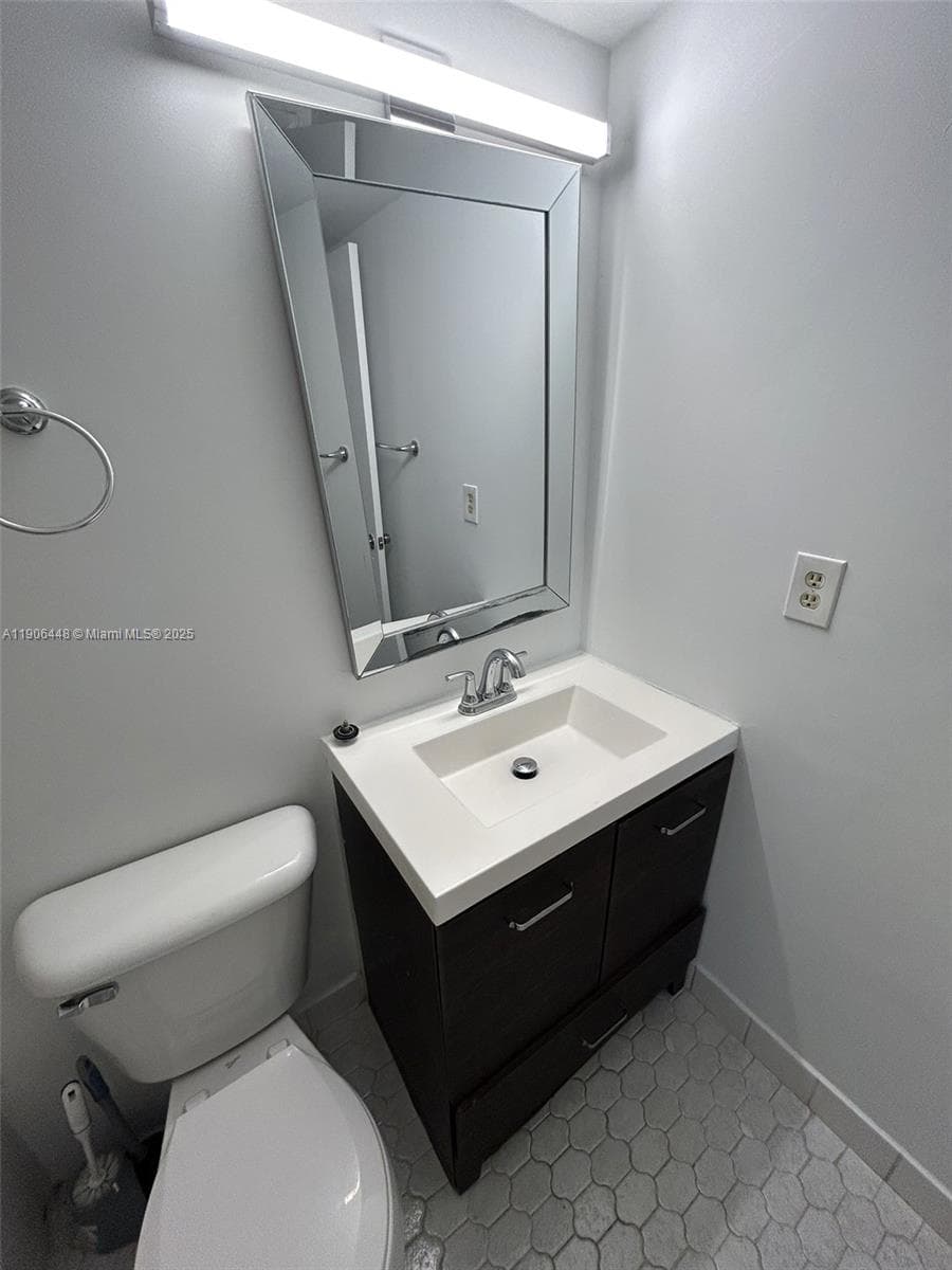 11905 NE 2nd Ave # C402, North Miami FL 33161 — 14