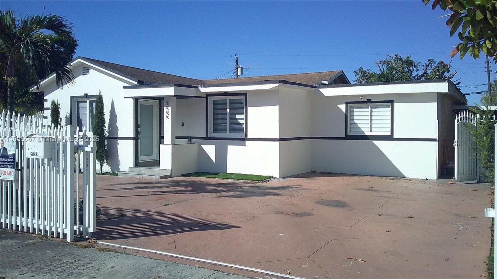 5066 E 9th Ct, Hialeah FL 33013 — 3