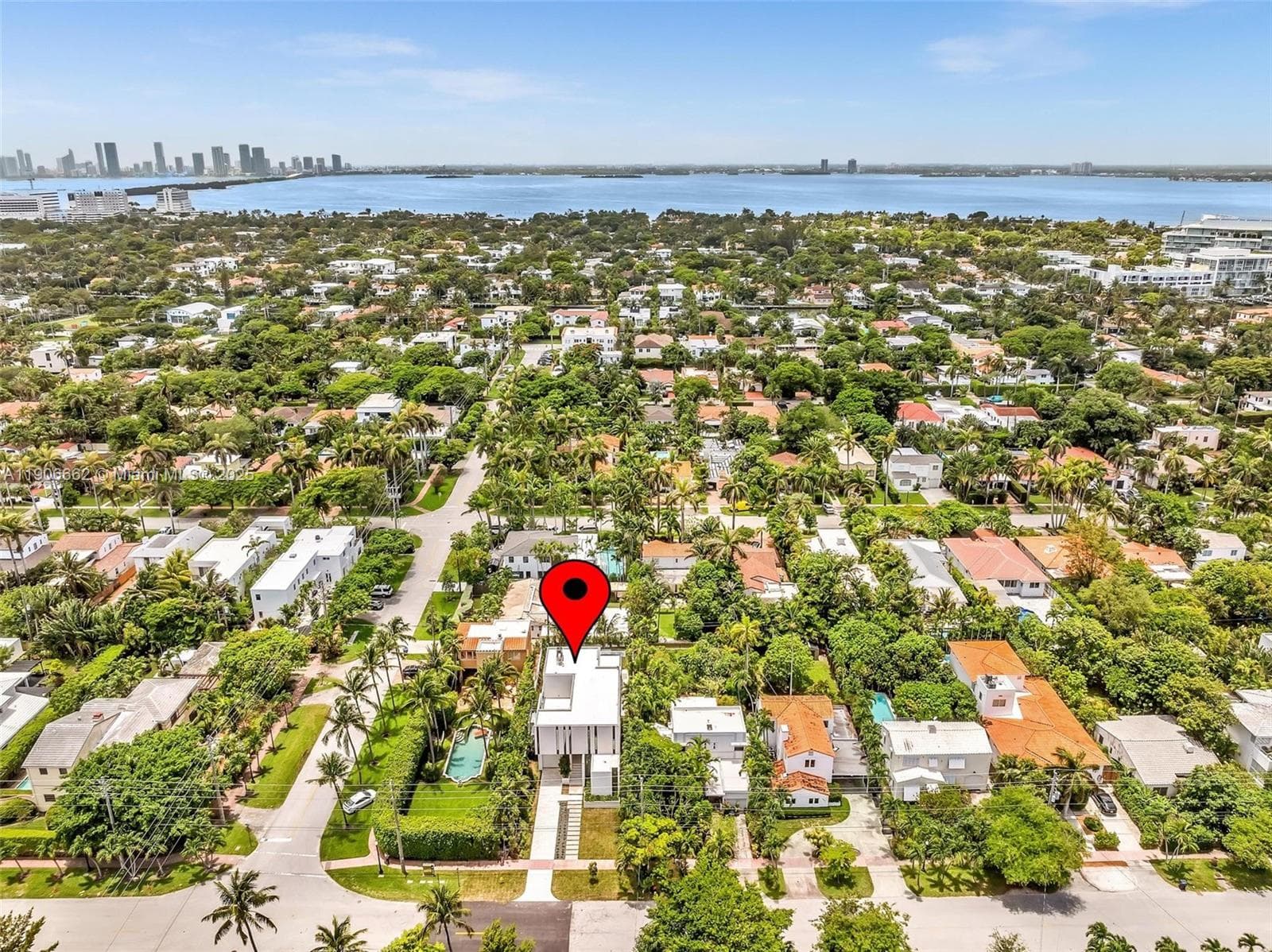 4504 Sheridan Ave, Miami Beach FL 33140 — 35
