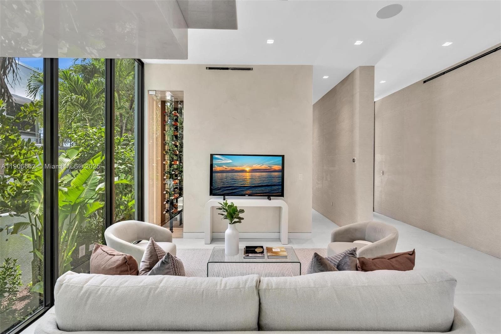 4504 Sheridan Ave, Miami Beach FL 33140 — 4